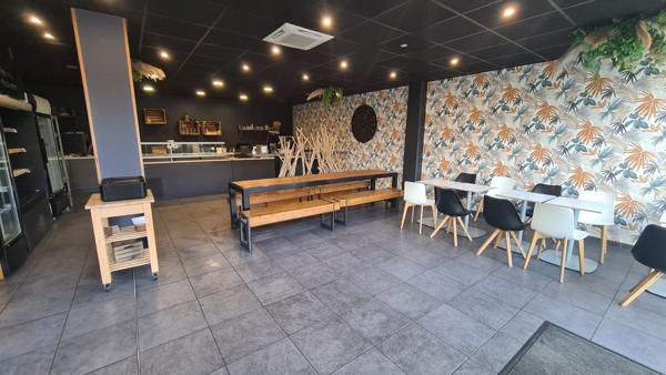 Fonds De Commerce - 180 m²