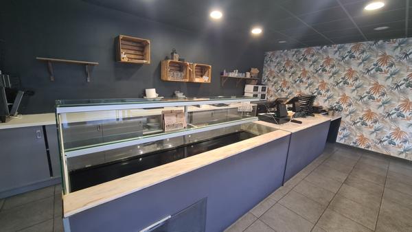 Fonds De Commerce - 180 m²