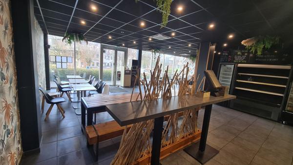 Fonds De Commerce - 180 m²