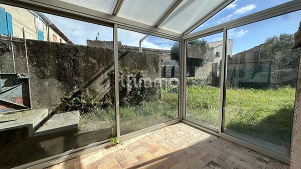 Maison village pierre avec Jardin garage et annexe