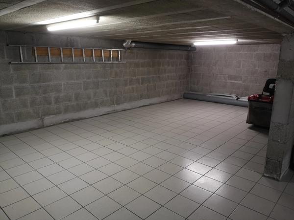 Maison néo-bretonne. Vue mer. Cinq chambres. Terrain de plus de 4000m2.