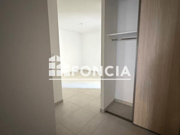 Location Appartement 4 pièces 88.46 m² - Trets 13530