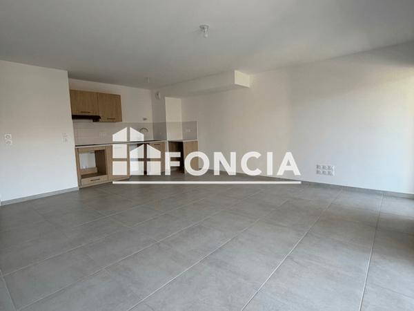 Location Appartement 4 pièces 88.46 m² - Trets 13530