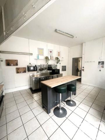 Immeuble à vendre 450 m² Écueillé