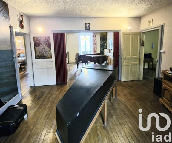 Maison 7 pièces de 264 m² à Vaucouleurs (55140)