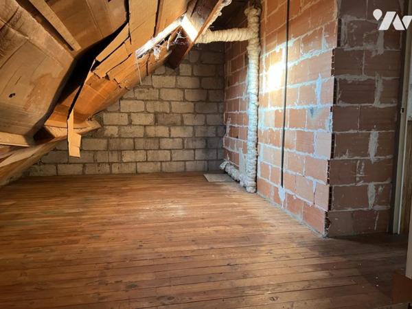 DONGES - Centre / Maison 4 chambres  à rénover 97 m²