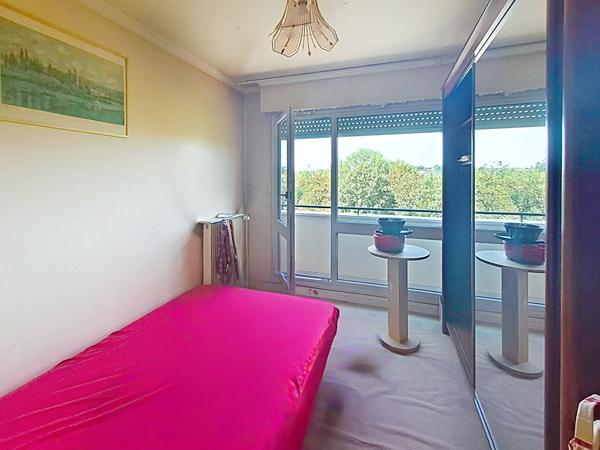 Appartement Arpajon 4 pièces, 3 chambres, 85m², 1 BOX, Terrasse et Balcon !