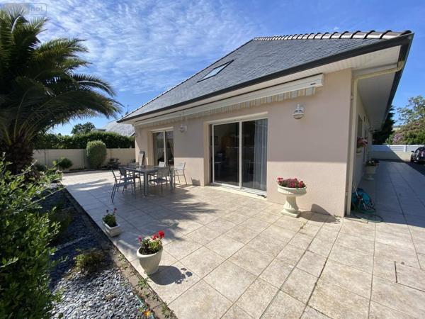 Maison à vendre à Pont-l'Abbé dans le Finistère (29120), ref : 023/1517