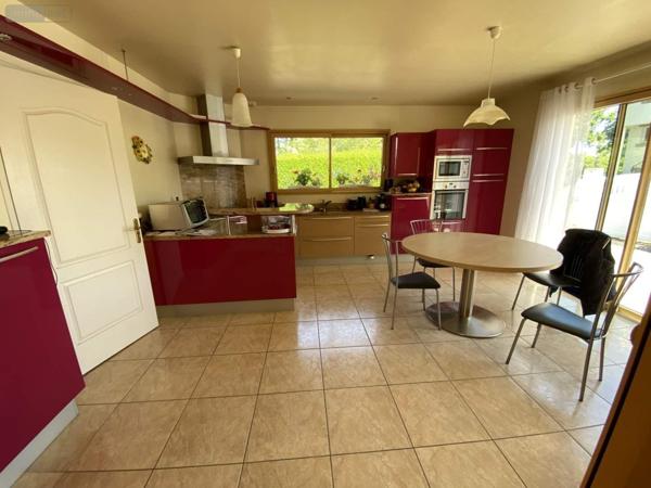 Maison à vendre à Pont-l'Abbé dans le Finistère (29120), ref : 023/1517