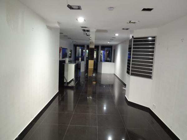 Fonds De Commerce
        
        - 75 m² Exclusivité 99 000 € *