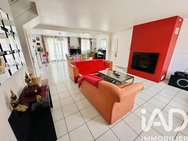 Maison à vendre 6 pièces 147 m² Saint-Arnoult-en-Yvelines