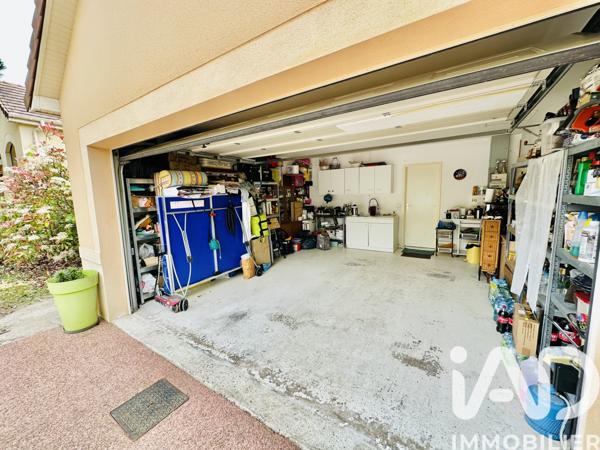 Maison à vendre 6 pièces 147 m² Saint-Arnoult-en-Yvelines