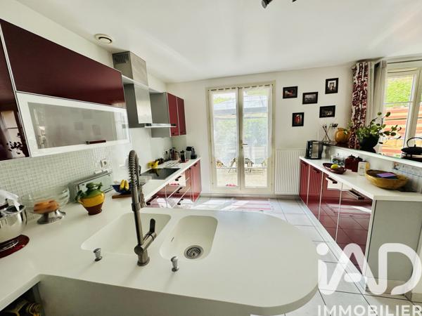 Maison à vendre 6 pièces 147 m² Saint-Arnoult-en-Yvelines