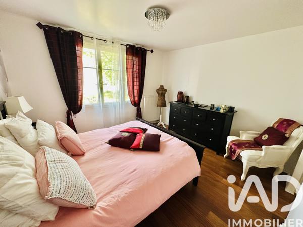 Maison à vendre 6 pièces 147 m² Saint-Arnoult-en-Yvelines