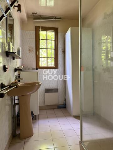 MAISON À VENDRE DE 6 PIÈCES DE 110,00 M²