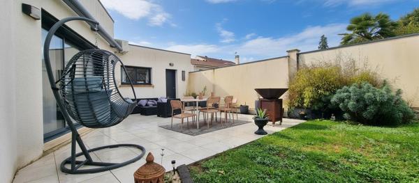 Maison contemporaine à toit plat de 2017 à Puymoyen Détails des diagnostics énergétiques