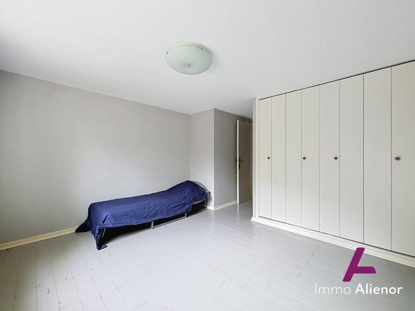 Maison individuelle avec piscine au calme sans vis à vis