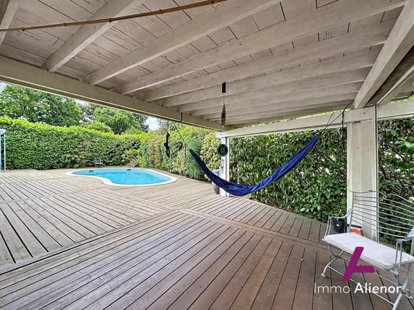 Maison individuelle avec piscine au calme sans vis à vis