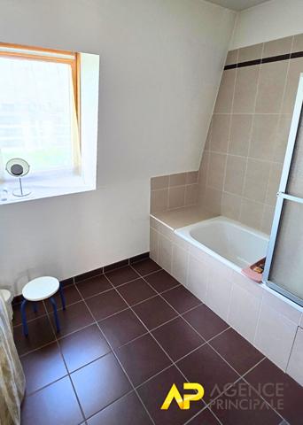 Appartement 3 pièces lumineux au dernier étage à La Garenne-Colombes 632 000 € **  - Référence  1381