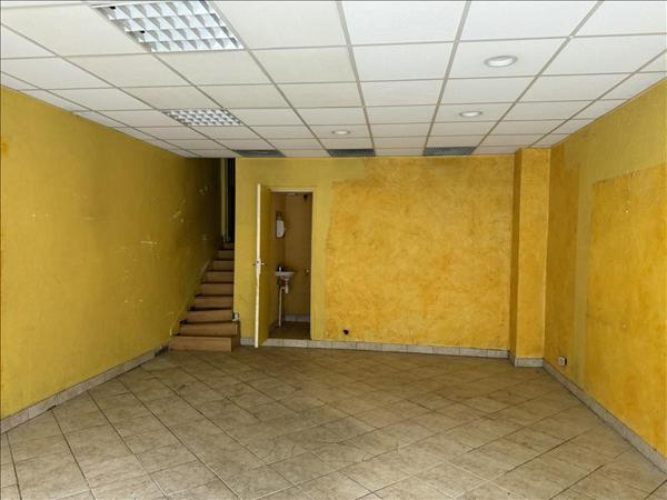 Immeuble à vendre |  Montendre |  150 m²