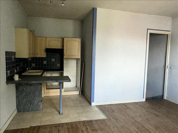 Immeuble à vendre |  Montendre |  150 m²