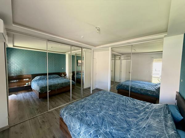 Maison d'exception à La Ciotat - Un havre de paix lumineux - Investissement avec revenu locatif.