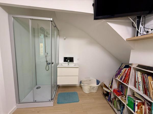 Maison d'exception à La Ciotat - Un havre de paix lumineux - Investissement avec revenu locatif.