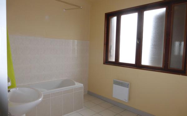 Immeuble à vendre    14 pièces •  Hagetmau