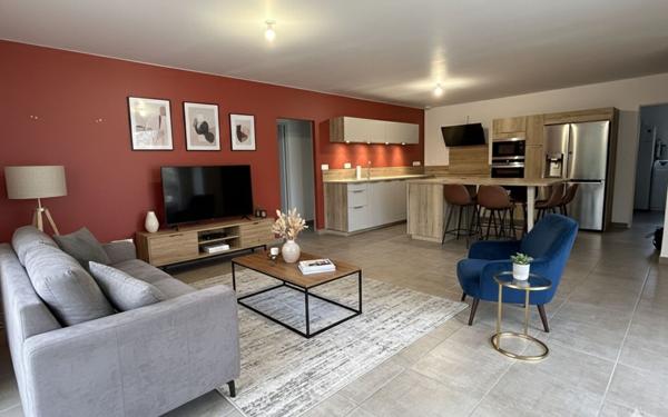 Maison à vendre    5 pièces • 115 m2 Meysse