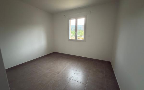 Maison à vendre    5 pièces • 115 m2 Meysse