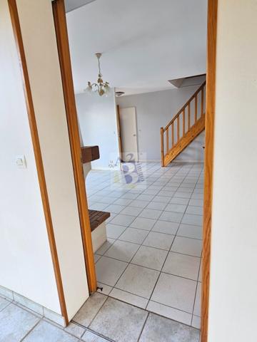 Vente maison en lotissement Soyaux (16800), 117.00m² avec 4 pièce(s) dont 3 chambre(s) sur 464.00m² de terrain. Agence Allard Brimeaud