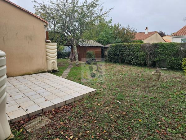 Vente maison en lotissement Soyaux (16800), 117.00m² avec 4 pièce(s) dont 3 chambre(s) sur 464.00m² de terrain. Agence Allard Brimeaud