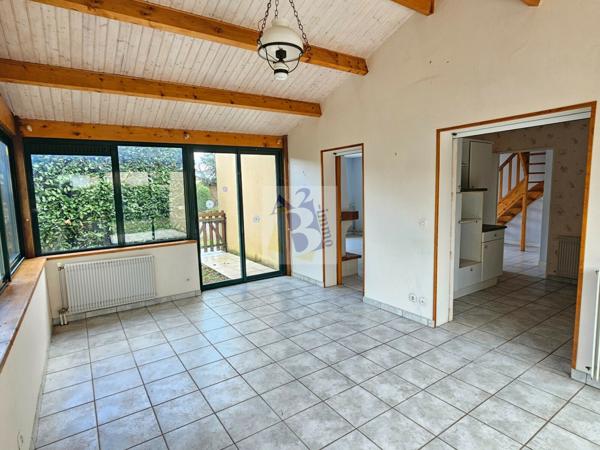 Vente maison en lotissement Soyaux (16800), 117.00m² avec 4 pièce(s) dont 3 chambre(s) sur 464.00m² de terrain. Agence Allard Brimeaud
