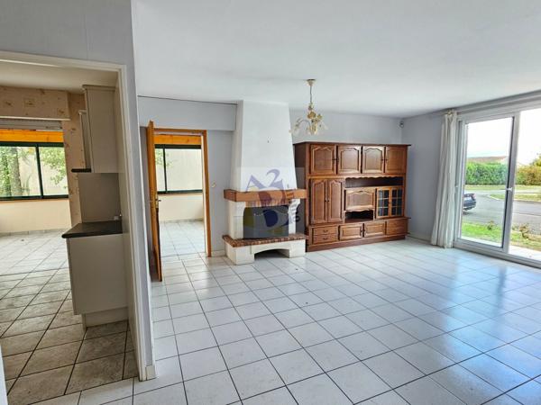 Vente maison en lotissement Soyaux (16800), 117.00m² avec 4 pièce(s) dont 3 chambre(s) sur 464.00m² de terrain. Agence Allard Brimeaud