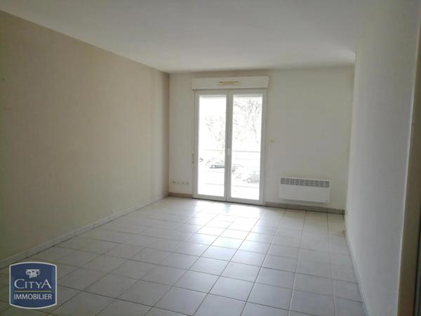 Appartement à louer 2 pièces 47.96m²