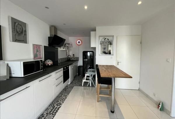 Blagnac (31700) APPARTEMENT 1 PIECE RENOVE DE 32 M² AVEC BALCON