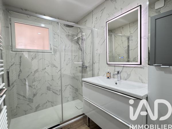 Location appartement 4 pièces 77 m² Aix-en-Provence