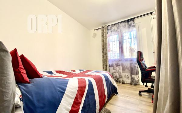 Appartement à vendre    3 pièces •  Vedène