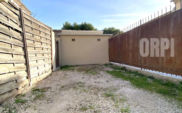 Appartement à vendre    3 pièces •  Vedène