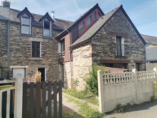 Immeuble à vendre à Plélan-le-Grand en Ille-et-Vilaine (35380), ref : 048-V1210M