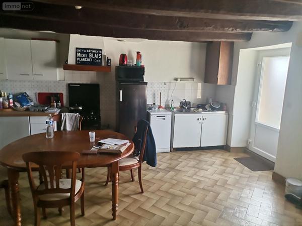 Immeuble à vendre à Plélan-le-Grand en Ille-et-Vilaine (35380), ref : 048-V1210M