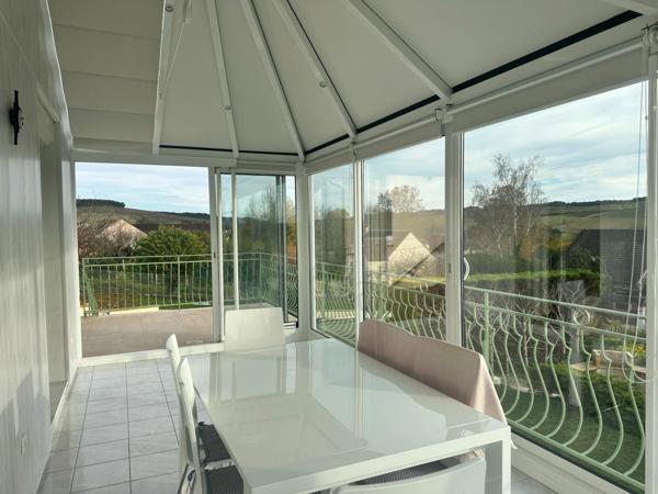 Maison à vendre de 179 m2 SAINT BRIS LE VINEUX (89) 4 chambres plus bureau sous-sol garage Terrain