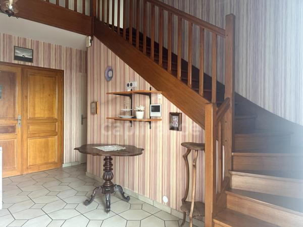 Maison à vendre de 179 m2 SAINT BRIS LE VINEUX (89) 4 chambres plus bureau sous-sol garage Terrain