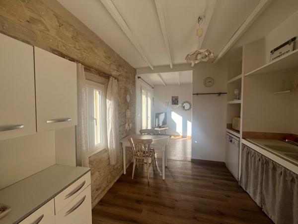 Carpentras (84200) Propriété de charme en campagne où le charme opère dès les premiers instants!