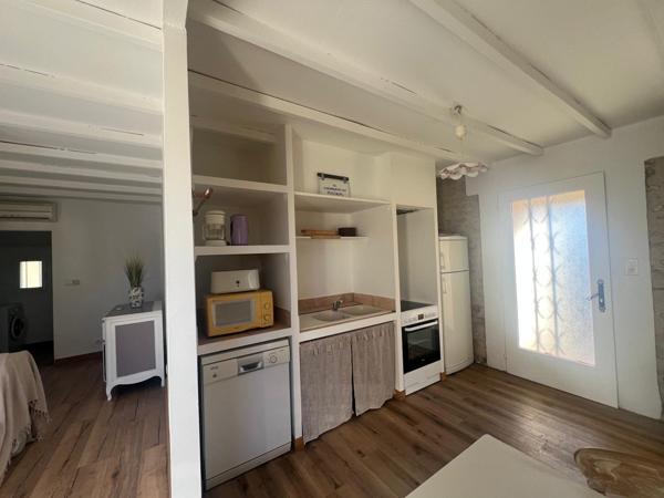 Carpentras (84200) Propriété de charme en campagne où le charme opère dès les premiers instants!