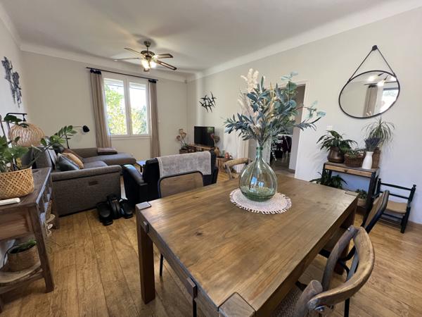 Carpentras (84200) Propriété de charme en campagne où le charme opère dès les premiers instants!