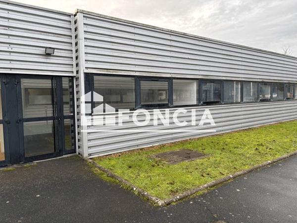 Location Local commercial 4 pièces 82 m² - LE CLOS DE LA LANDE Saint Cyr Sur Loire 37540