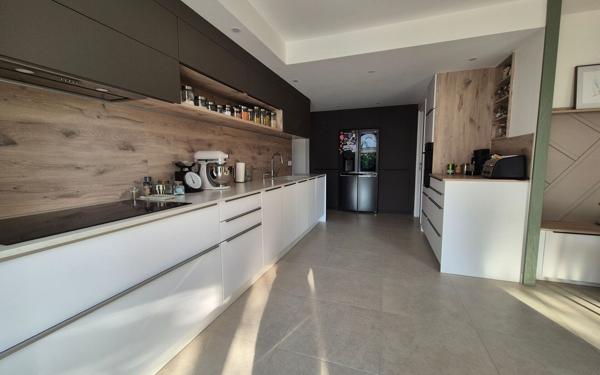 Maison à vendre    3 pièces •  Tonnay-Charente