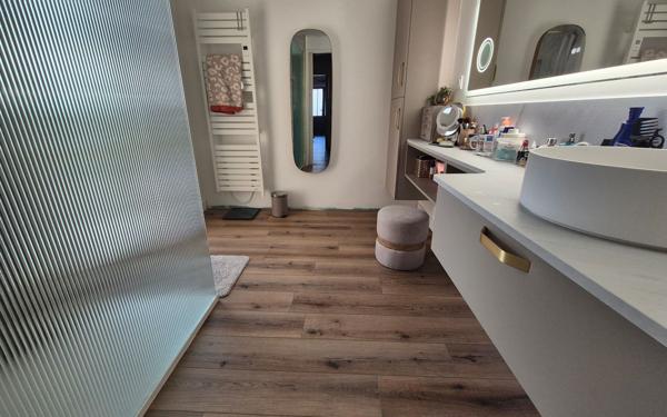 Maison à vendre    3 pièces •  Tonnay-Charente