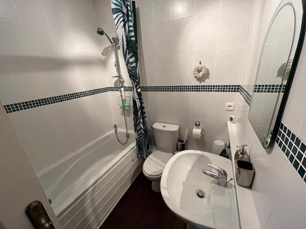 Propriété en pierre avec grange et belle vue centre Prayssac